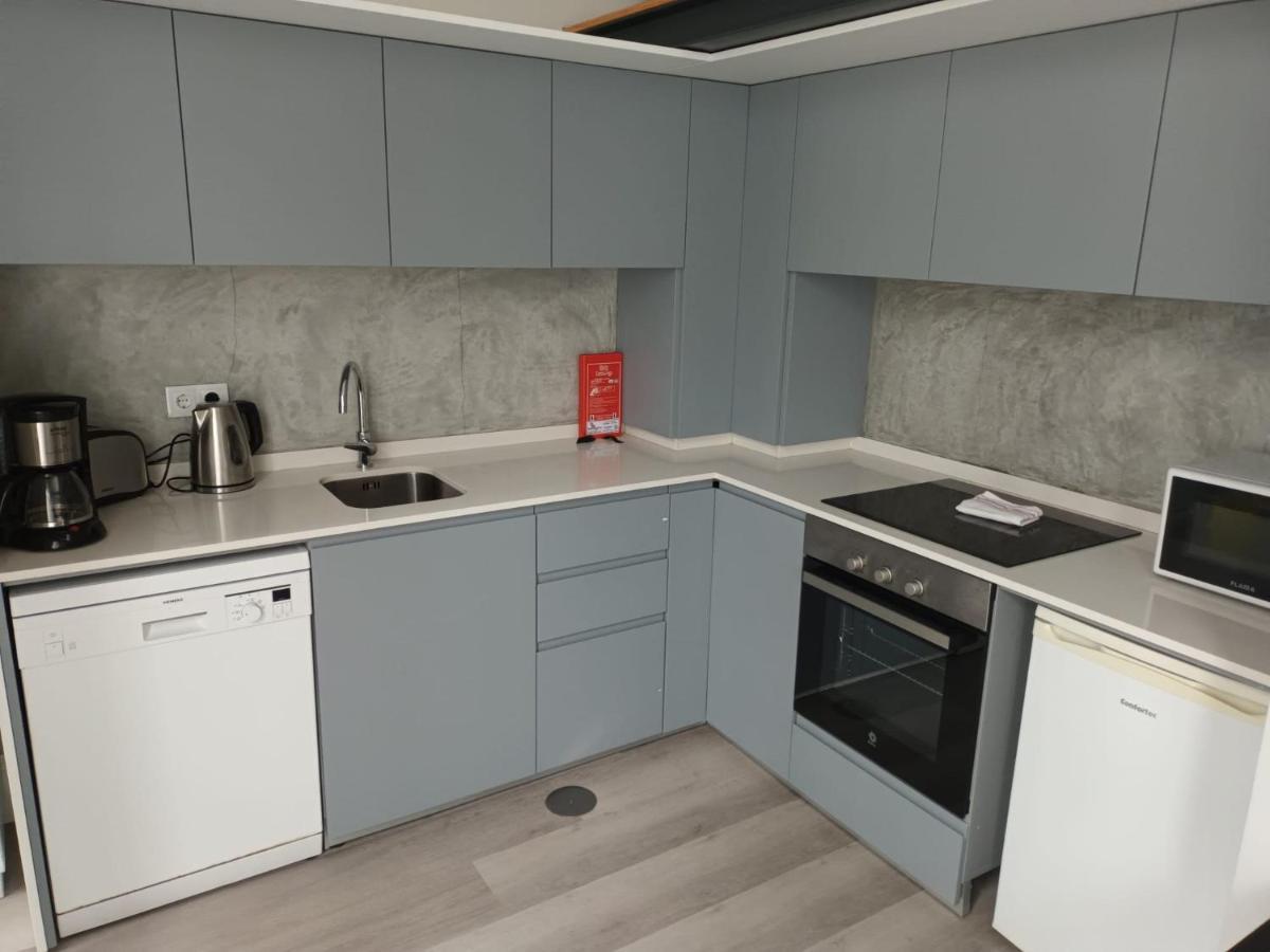 Art'S District Sunrise Apartment Порто Екстериор снимка
